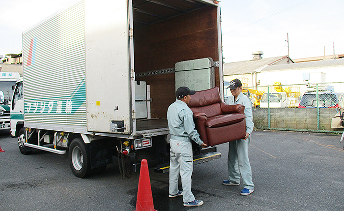 引っ越し荷物輸送